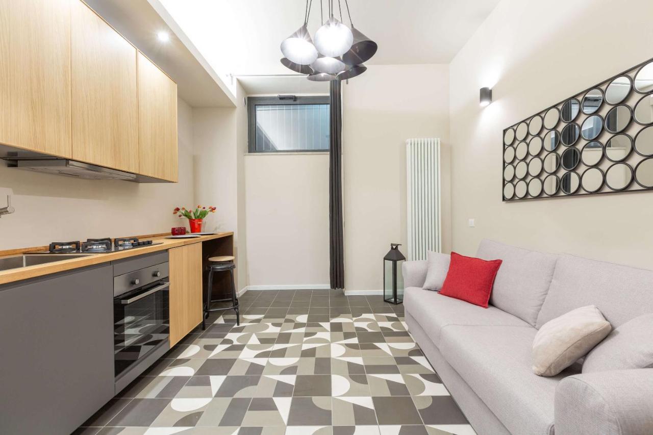 Mou43 -Loreto-Duomo- Urban House - Luxury Милан Экстерьер фото